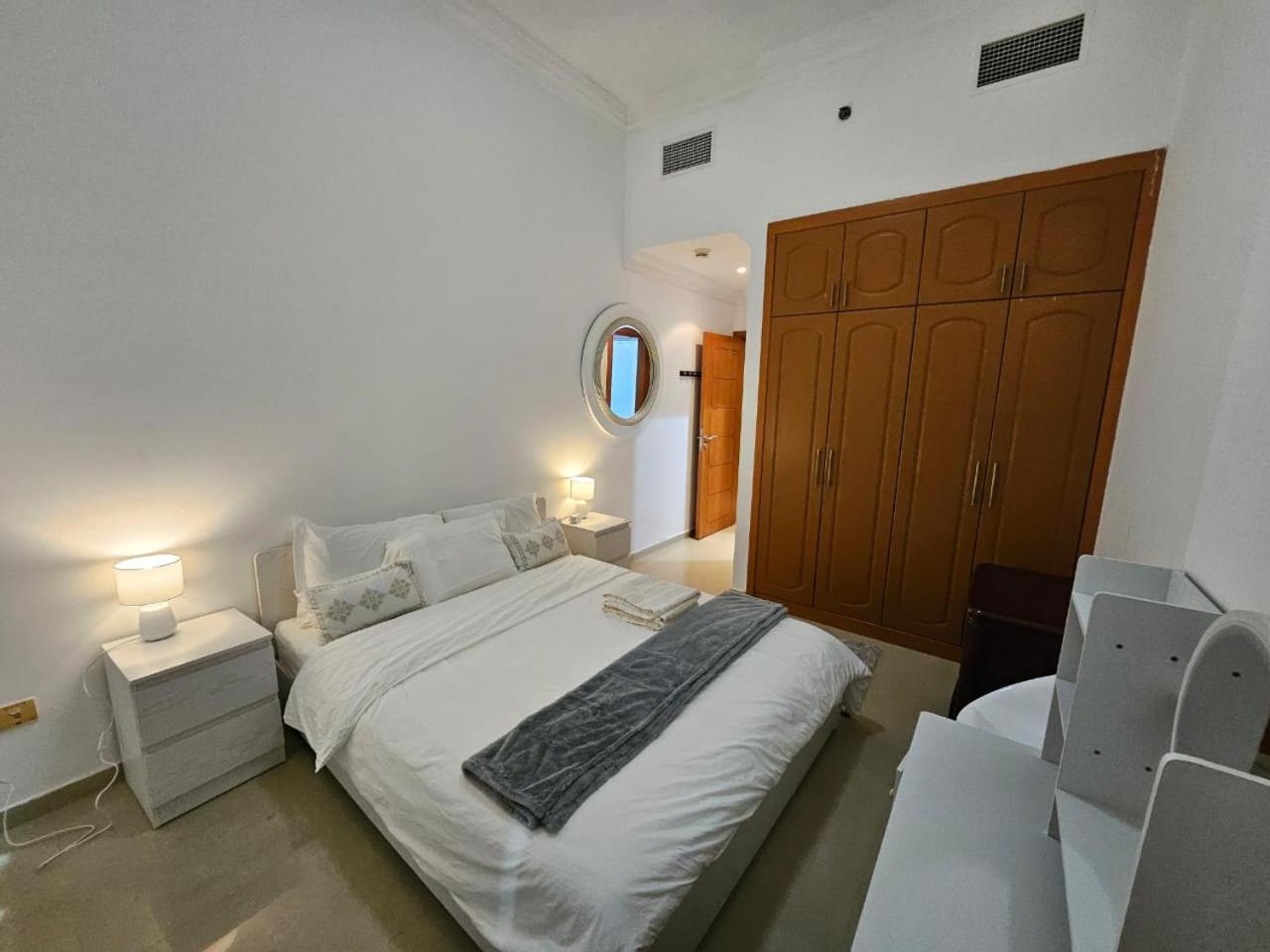 شقة Stunning 1bedroom - With Amazing Marina View دبي